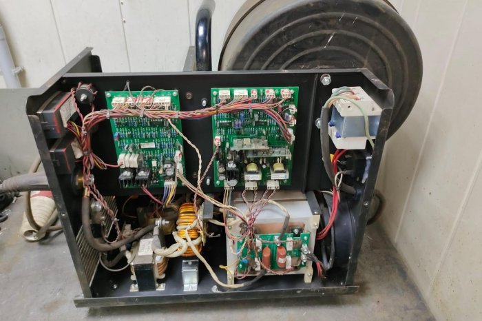 Ремонт сварочного полуавтомата Сварог MIG 250