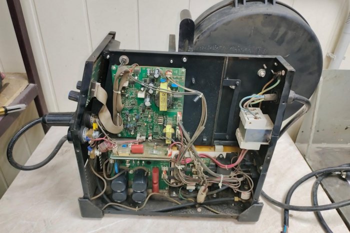 Ремонт сварочного полуавтомата MIG кедр 250