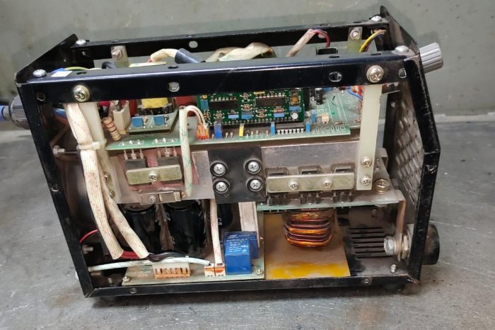 Ремонт сварочного аппарата Искра ММА 201